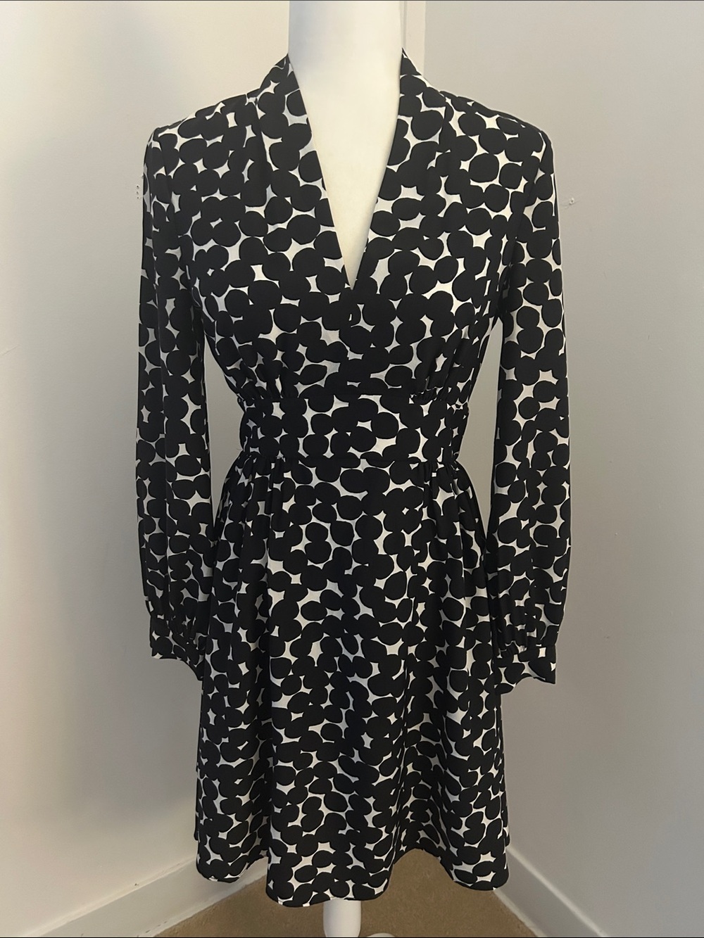 kate spade Black and White Print Long-Sleeve Silk Dress sz 2